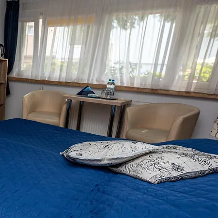 Anna - Opcjonalnie Sniadania W Starej Piekarni Homestay szállás